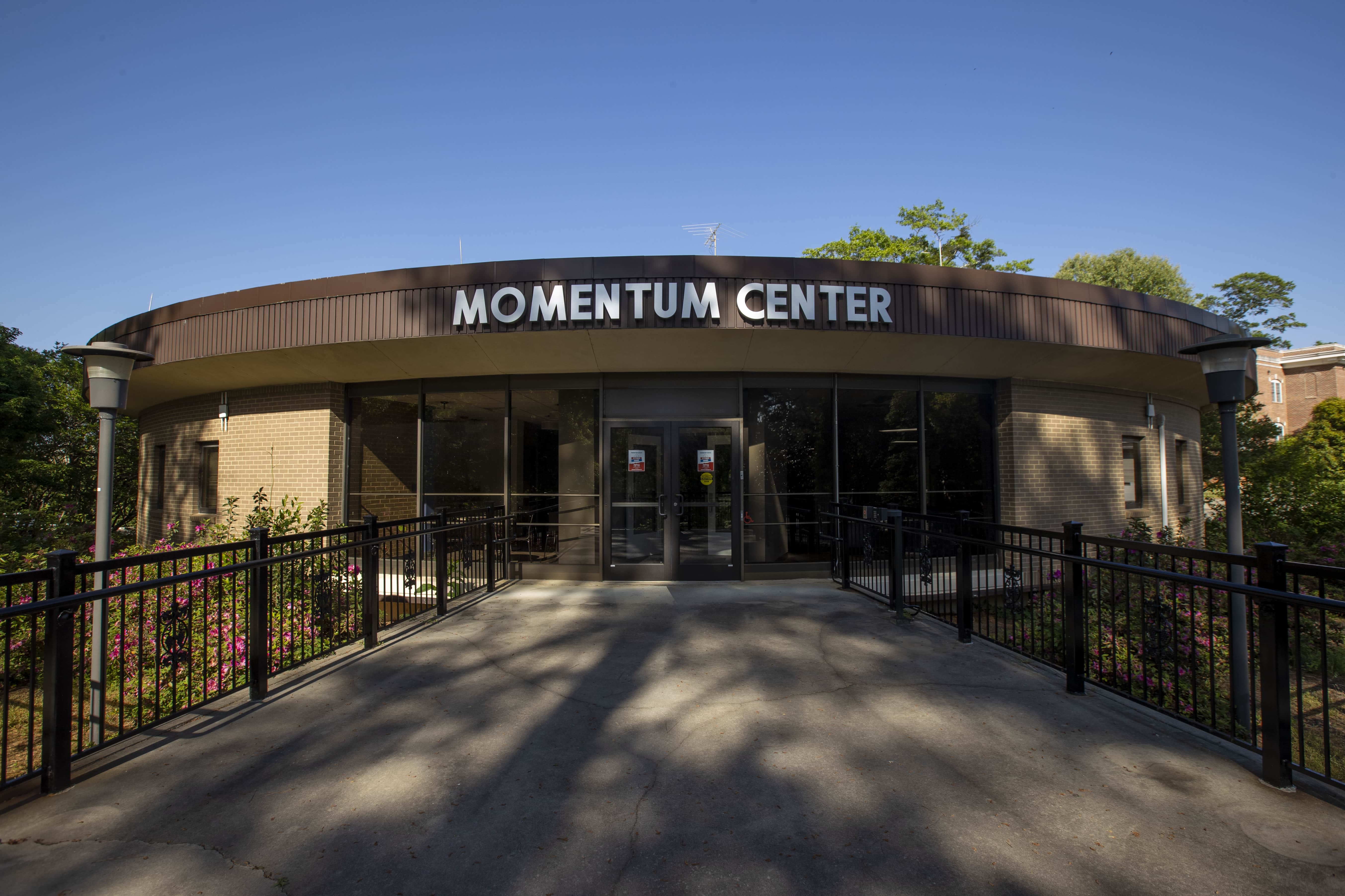 沙巴官网 Momentum Center