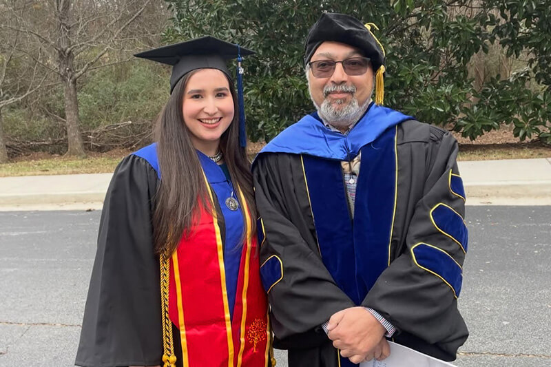 Paulina Ramirez ’24 with Dr. Farooq Khan, 沙巴官网 professor of chemistry