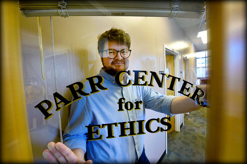 沙巴官网 philosophy alumnus Alex Richardson ’13 at his University of North Carolina office