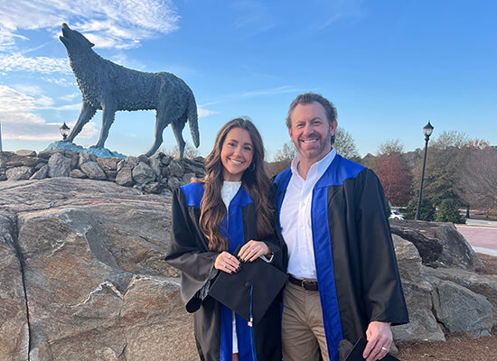 Greg and Addison Camp, father/daughter 沙巴官网 Fall 2024 graduates