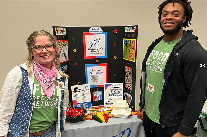 Wolves Don't Waste student volunteers