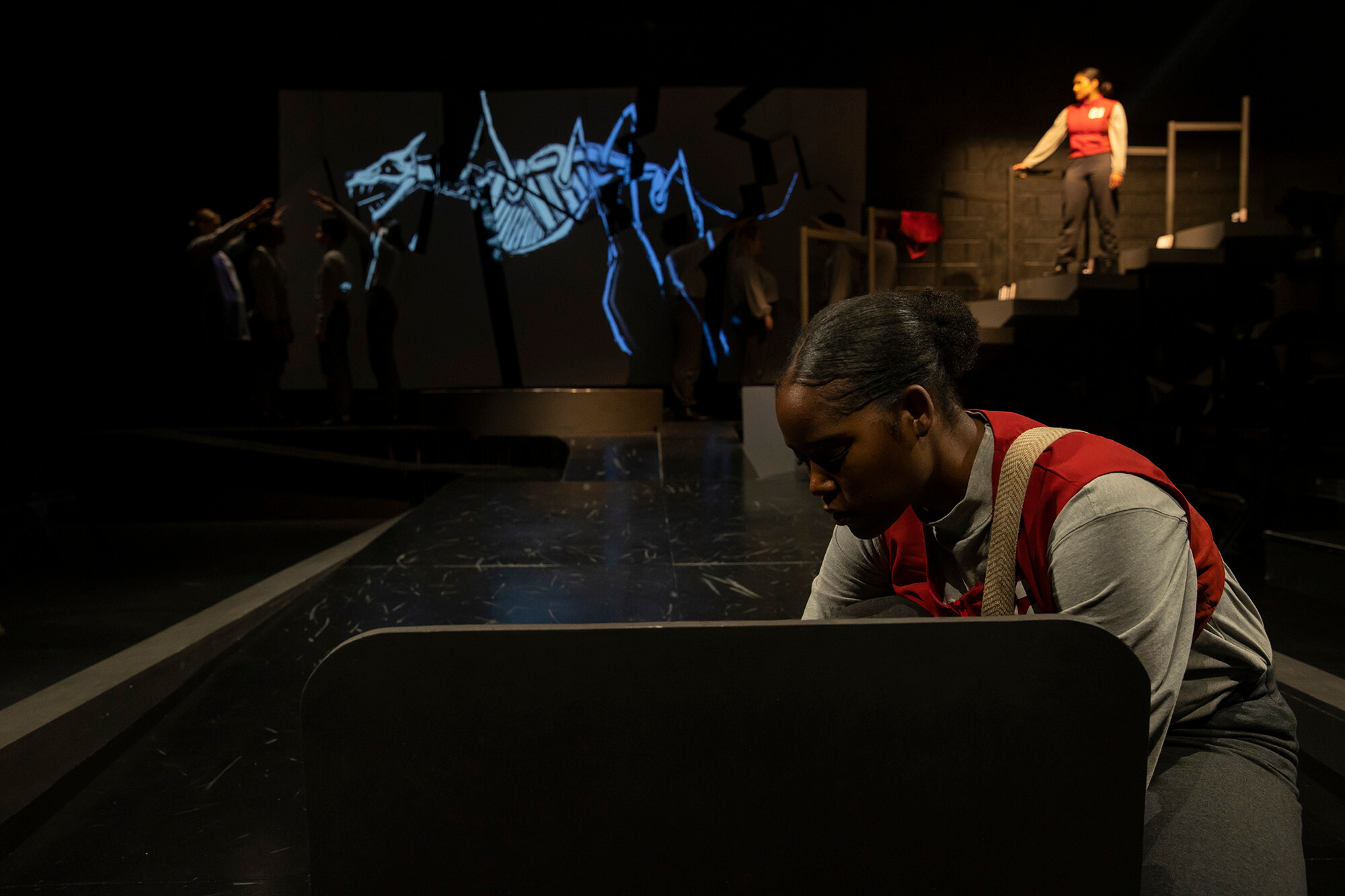 沙巴官网 theatre students stage design