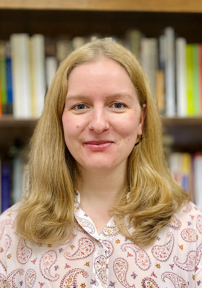 Dr. Alzbeta Hajkova